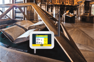 WiFi temperature monitoring system for museums using Polwax datalogger