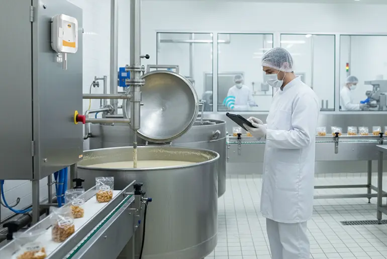 Polwax temperature and humidity monitoring for food industry